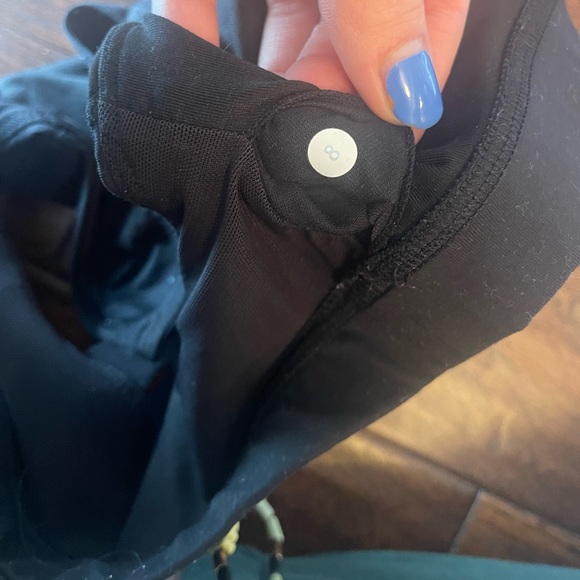 Lululemon Adjust Me Bra - Picture 4 of 4